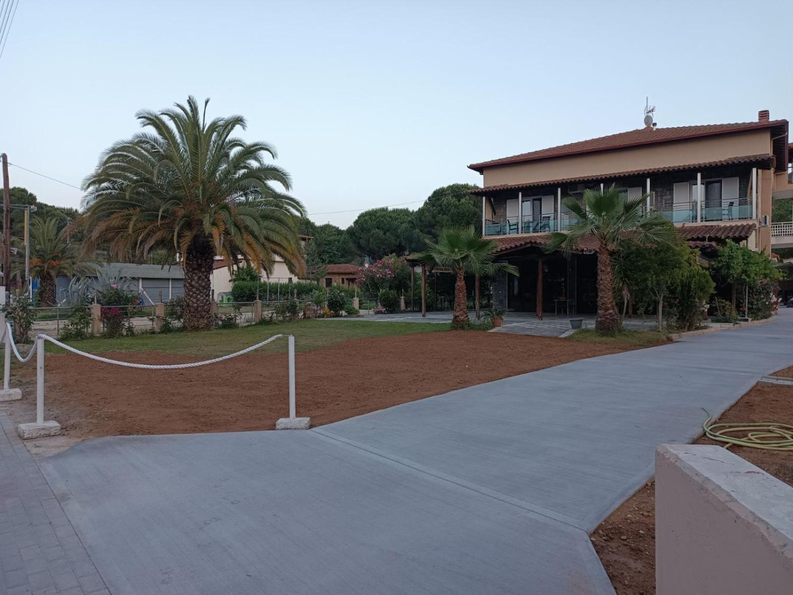 Itamos House Vourvourou Hotel Exterior photo