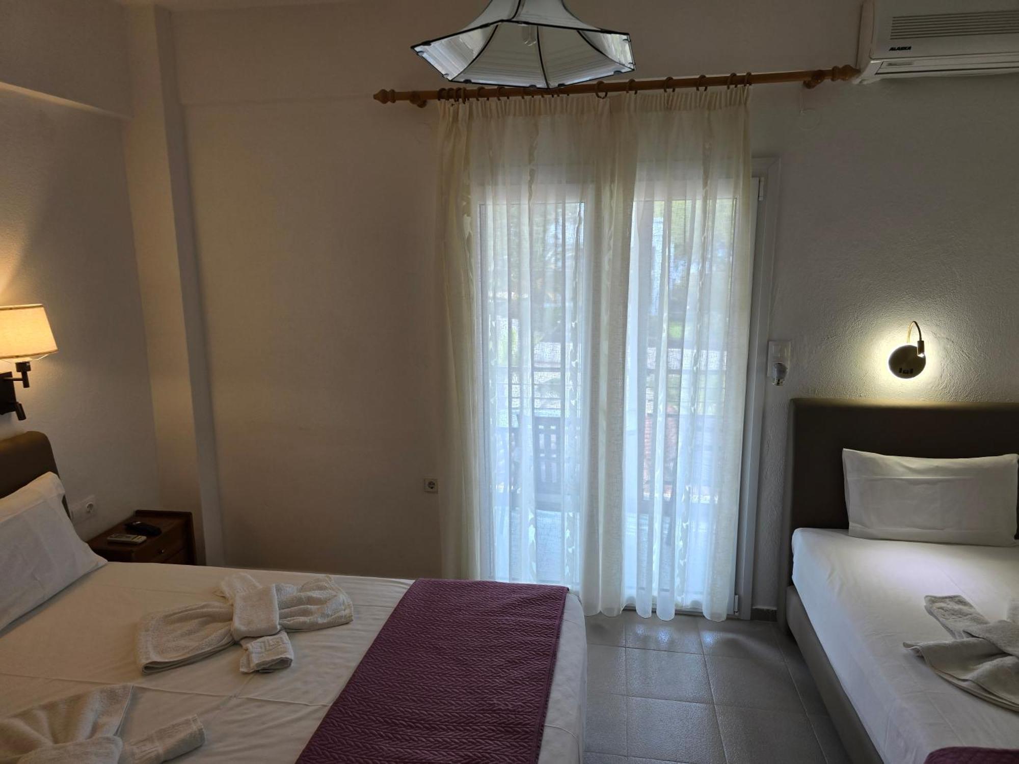 Itamos House Vourvourou Hotel Room photo