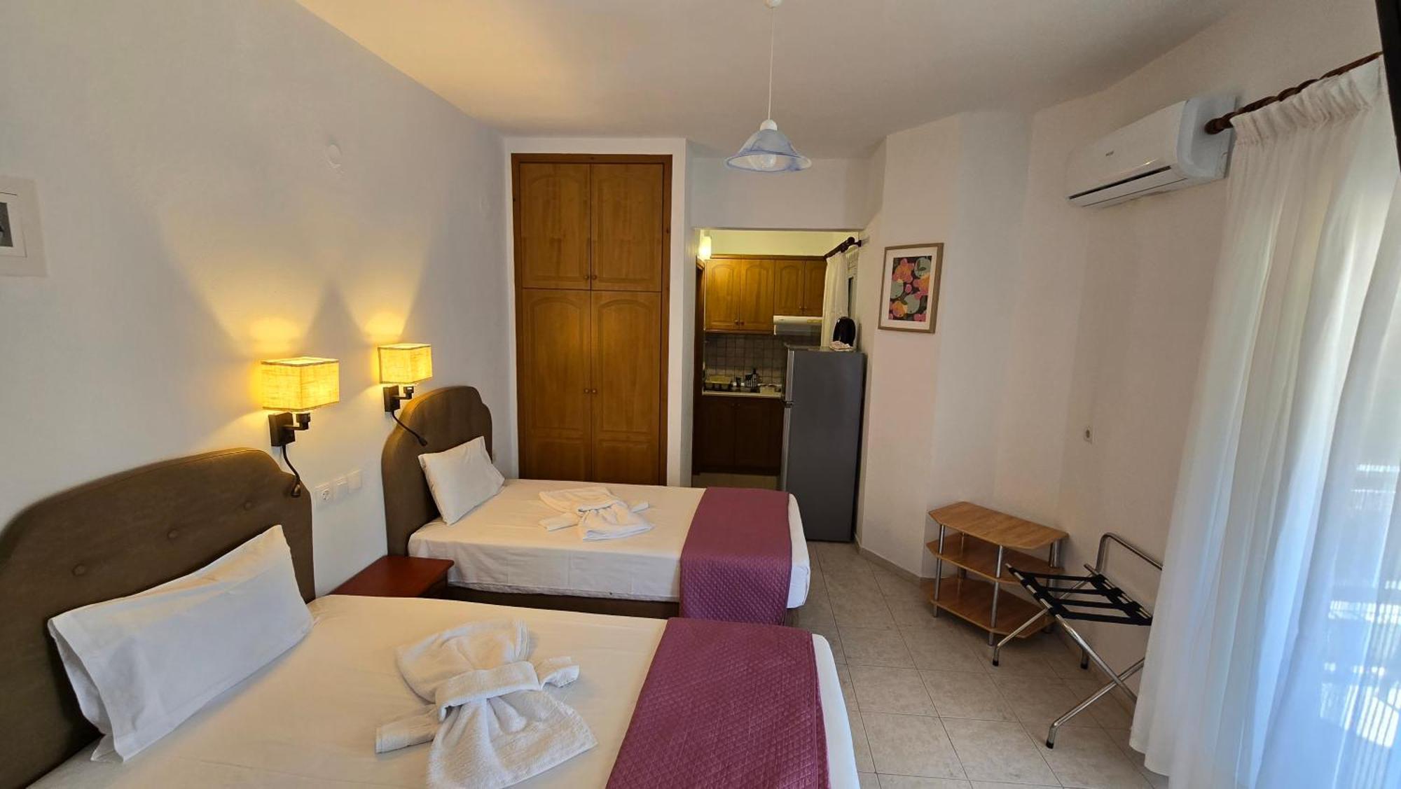 Itamos House Vourvourou Hotel Room photo