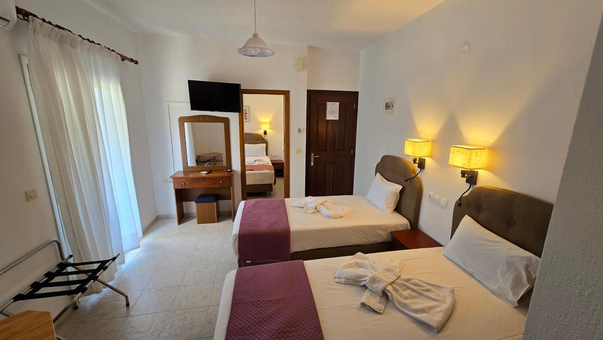 Itamos House Vourvourou Hotel Room photo